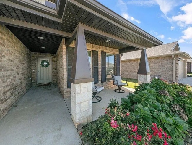 Photo - 424 NW 59th Ave