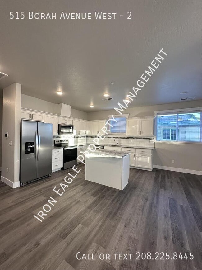 Photo - 515 Borah Ave W