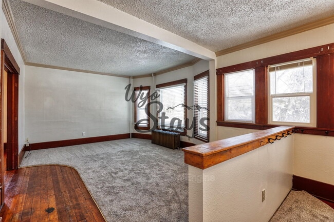 Photo - 625 Lewis St Unidad M