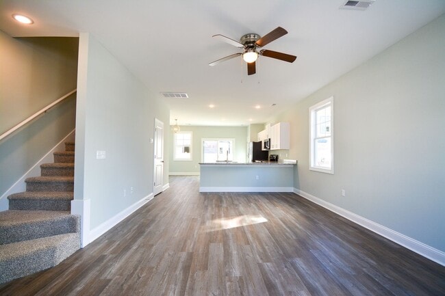 Photo - Gorgeous 2 Bedroom Townhome in Beachside Village