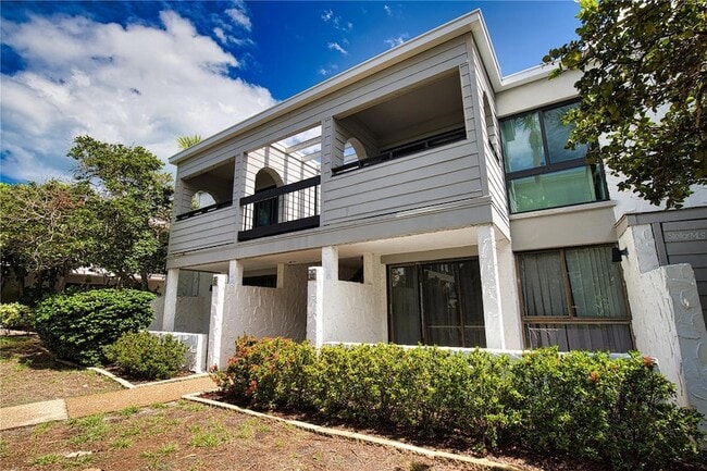 Building Photo - 1555 Tarpon Center Dr Unit 243 Rental