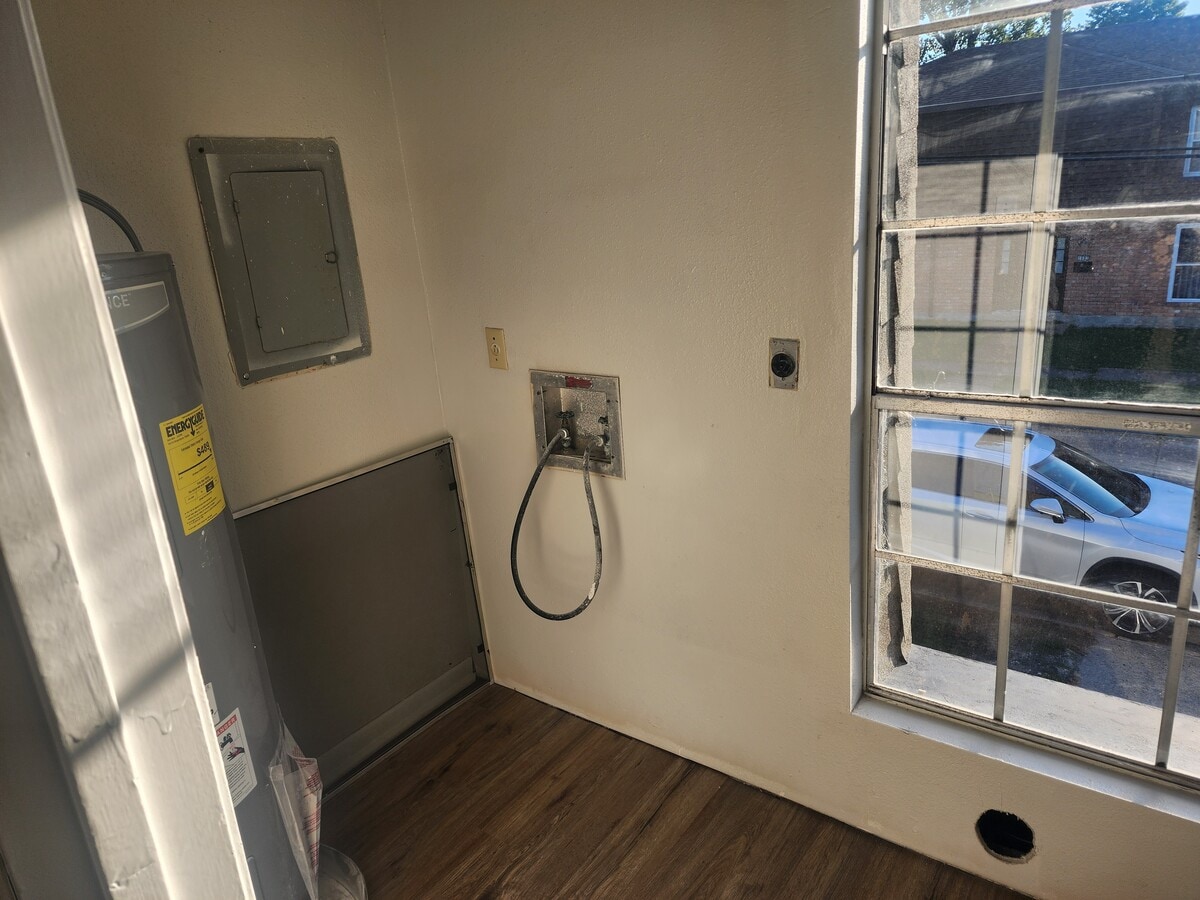 Photo - 4801 Grammar Ave