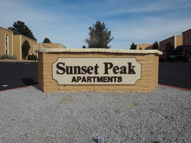 Sunset Peak Apartments - Sunset Peak Apartments