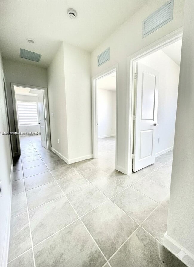 Photo - 2990 SE 23rd Ave