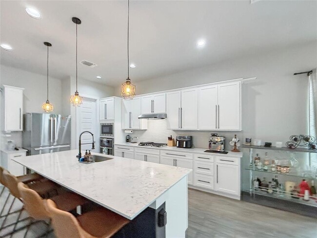 Photo - 11216 Charger Wy