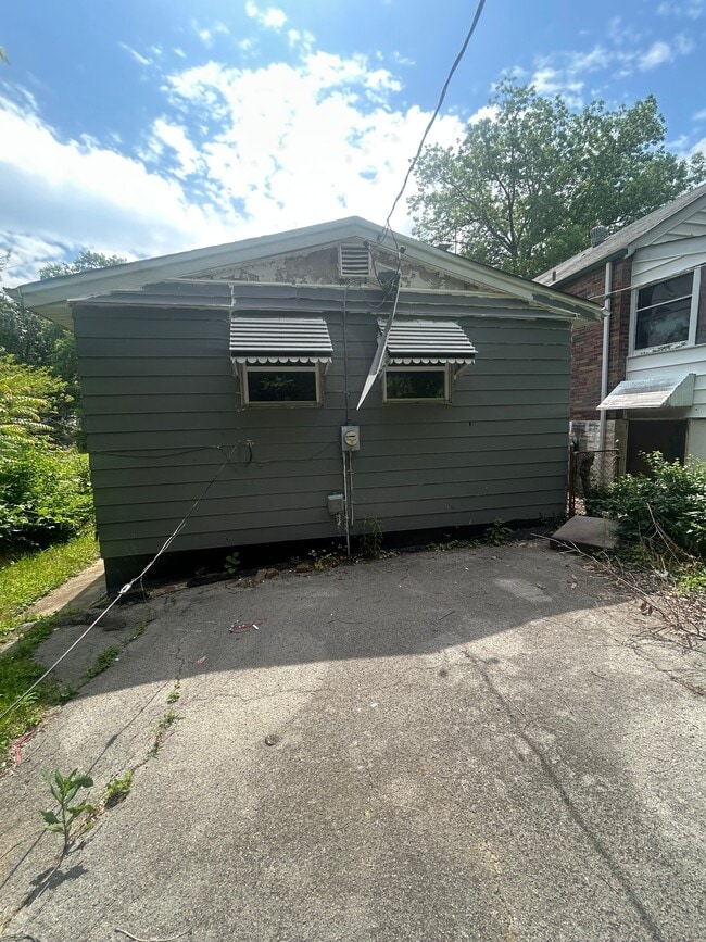 Photo - 4211 Ravenwood Ave