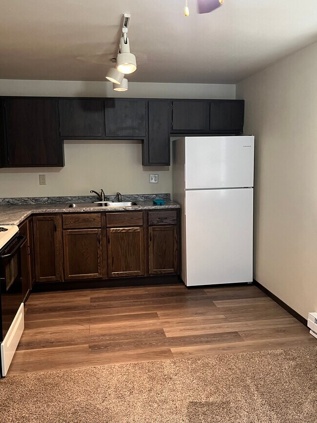 Photo - 222 Elm Dr Unidad 1