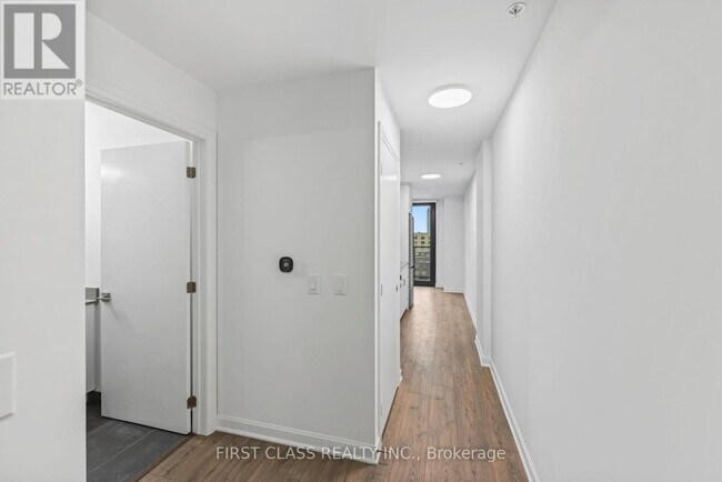 Photo - 223 Princess St Unit 403