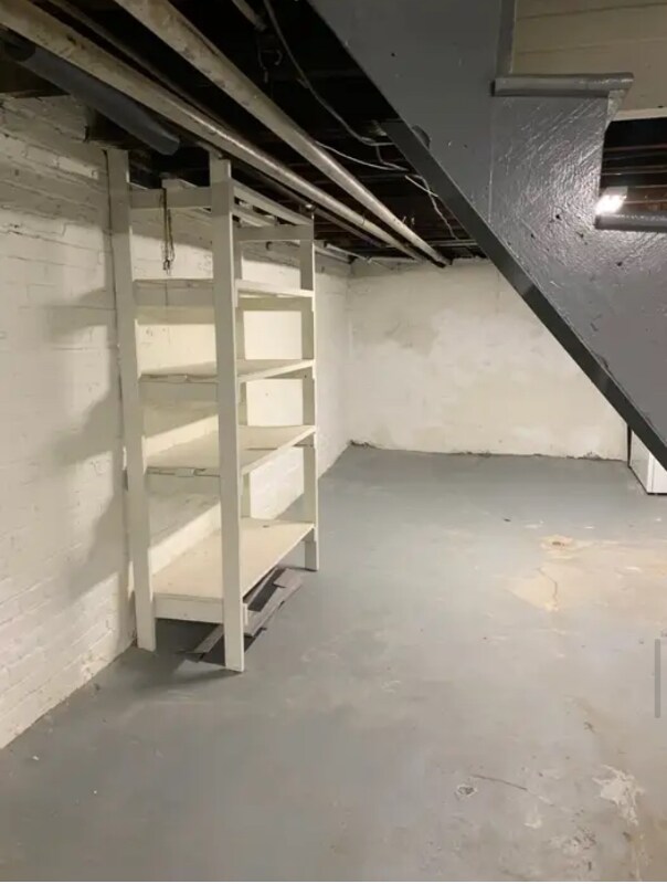 Photo - 4637 Plummer St