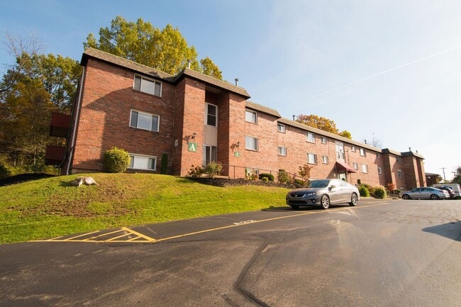 Photo - Four Seasons Apartments