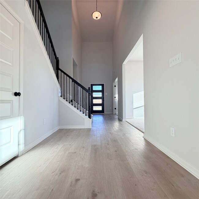 Photo - 3418 Lago Norence Dr