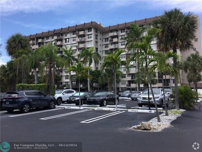 Building Photo - 777 S Federal Hwy Rental