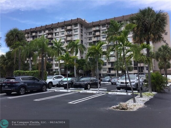 Photo - 777 S Federal Hwy Rental