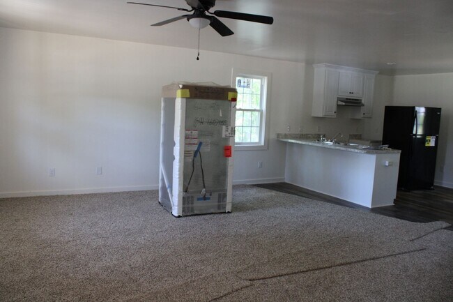 Photo - 2827 Lancaster Rd NW