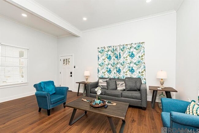 Photo - 634 E BOULEVARD