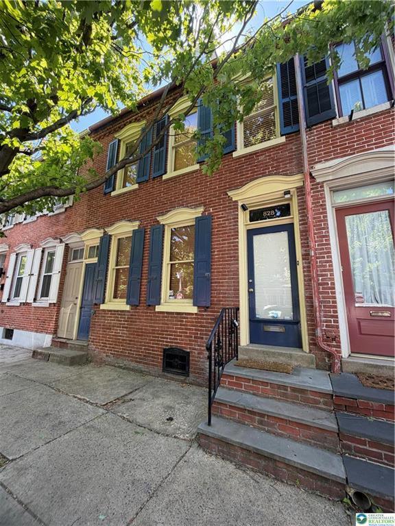 Photo - 828 W Gordon St
