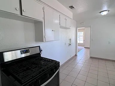 Photo - 2905 E Lamona Ave