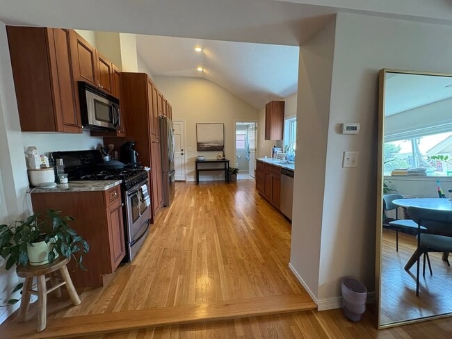 Photo - 89 Thorndike St Unit 3