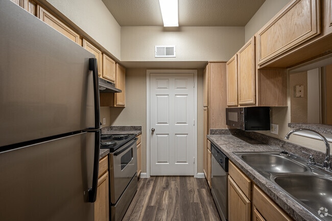 3BR, 2BA - 1110SF
