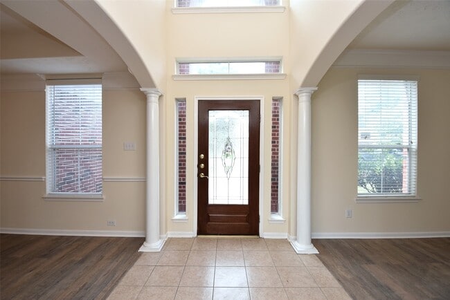 Photo - 3502 Broadknoll Ln