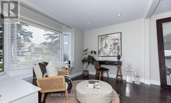 Photo - 878 Strouds Ln