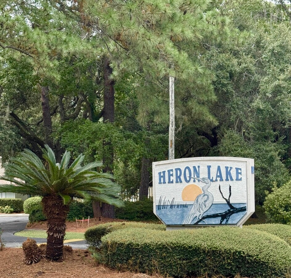 Photo - 100 Mathews Dr Unit #17