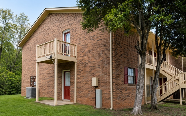 Exterior 2 - 137 Angela Dr Unidad B