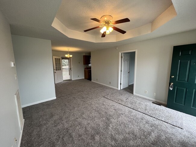 Photo - 185 Monarch Ln