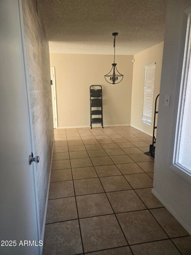 Photo - 924 Calle Jinete