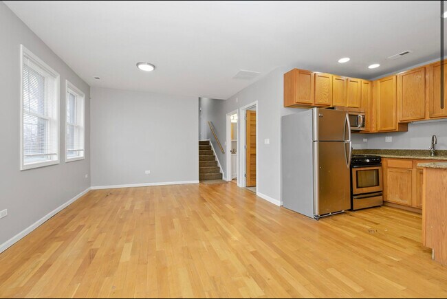 Photo - 1431 W 108th St Unit H