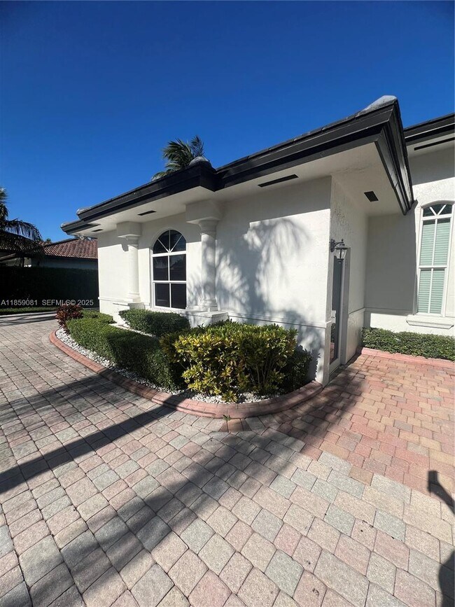 Photo - 105 NW 123rd Ave