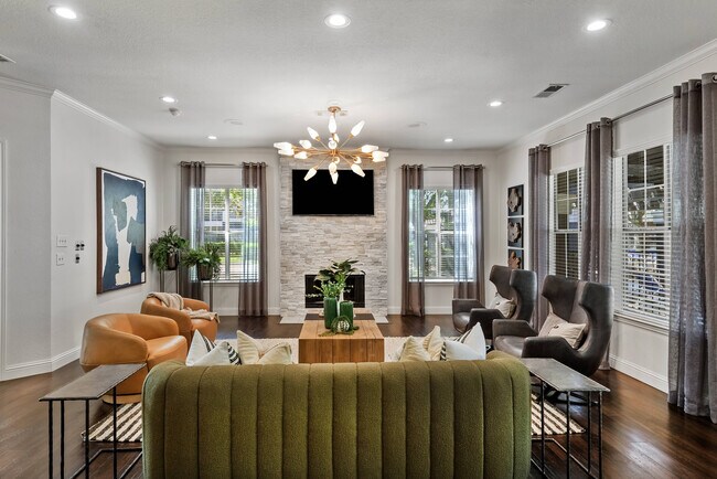 Cozy Leasing Office - Oak Forest Rental