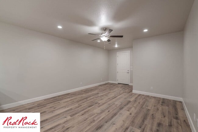 Photo - Spacious 4 Bedroom Townhome in Hurricane Heights!