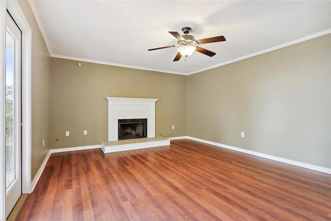 Photo - 1017 Palmetto Ct