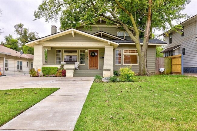 Building Photo - 2208 NW 16th St Rental