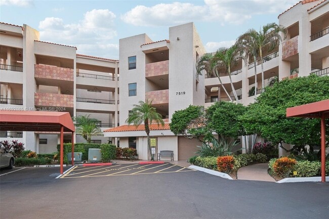 Photo - 7519 La Paz Blvd Unidad 203