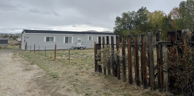 Photo - 582 Brent Dr