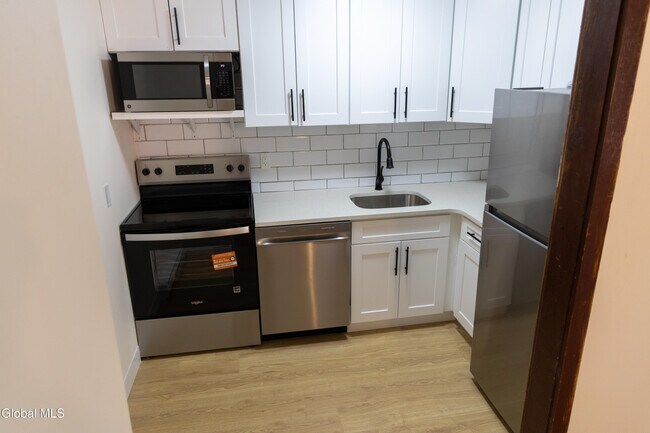Photo - 11 Jefferson St Unit 2B