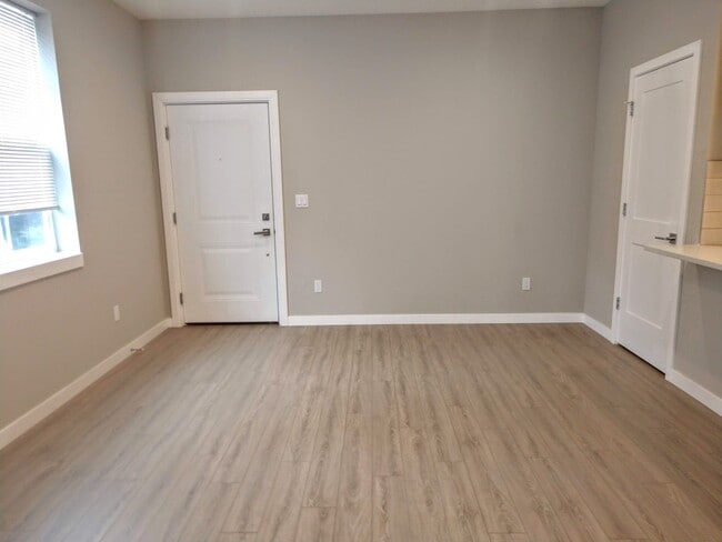 Photo - 1906 SE Tacoma St Unit 8118-E