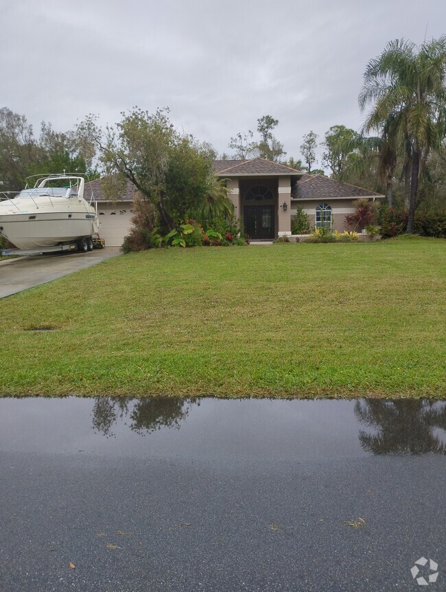 Building Photo - 7831 Deni Dr Rental