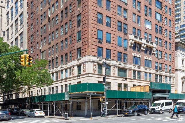 Photo - Seventy Five Central Park West