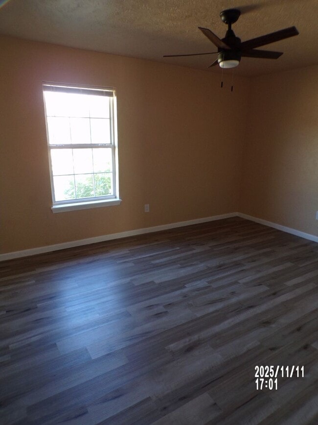 Photo - home located close to Bishop School District