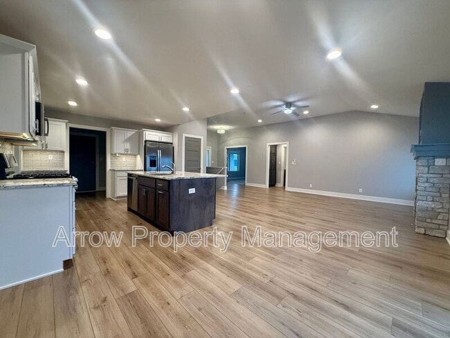 Photo - 7810 Patrick Ave