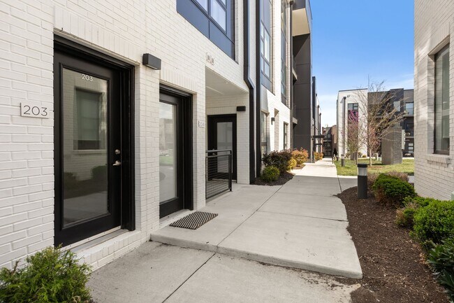 Photo - 542 Southgate Ave Unidad 203