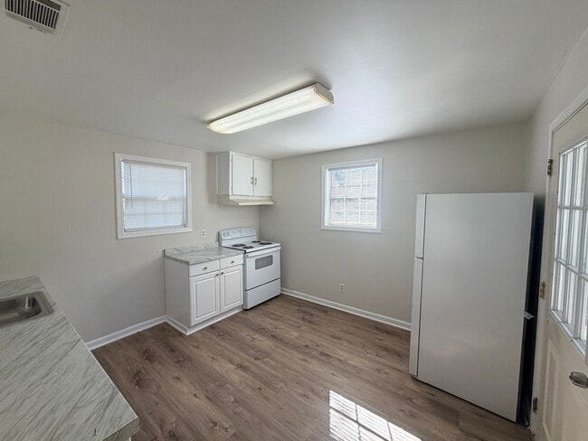 Photo - Charming home Close to VSU