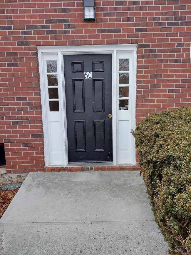 Building Photo - 50 Bon Aire Cir Unit C-15