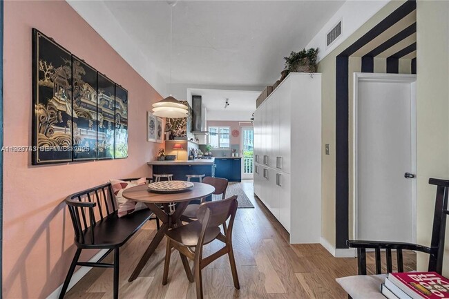 Photo - 1840 James Ave Unidad 23