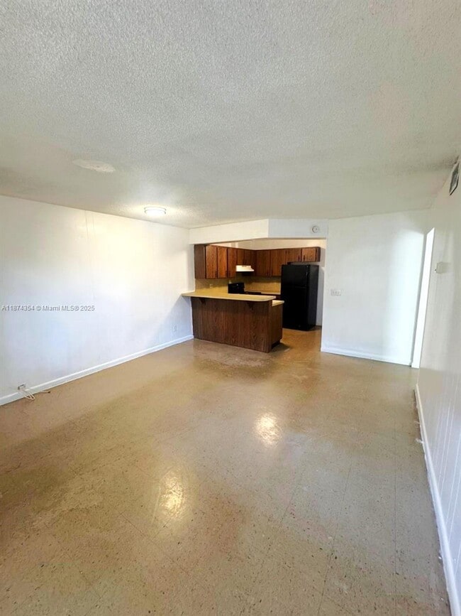 Photo - 170 W 28th St Unit A