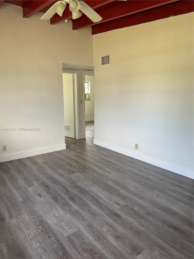 Photo - 2620 SW 53rd Ave
