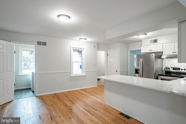 Photo - 610 W Gay St